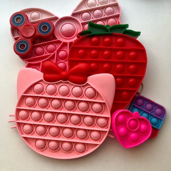 Hello Kitty fidget bundle - Picture 1 of 6